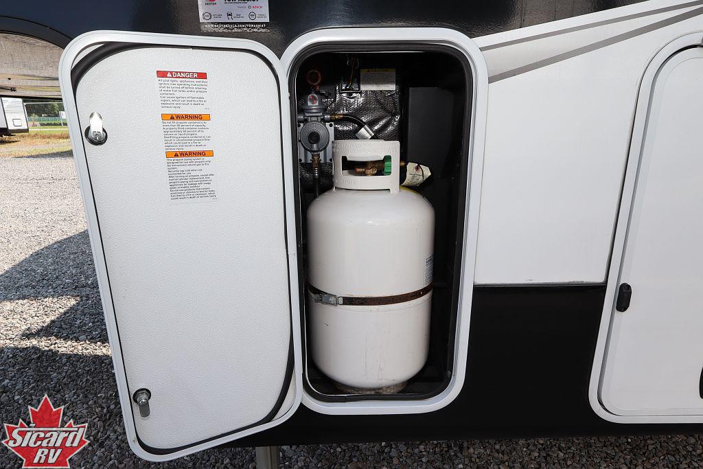 2025 JAYCO SEISMIC 395