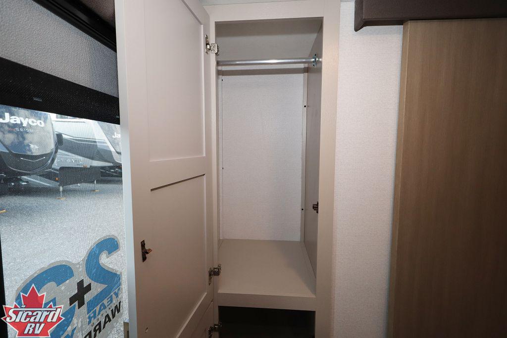 2027 JAYCO JAY FLIGHT 330TBS