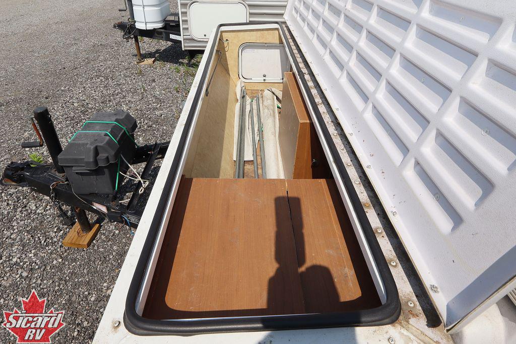 2012 STARCRAFT COMET 1020