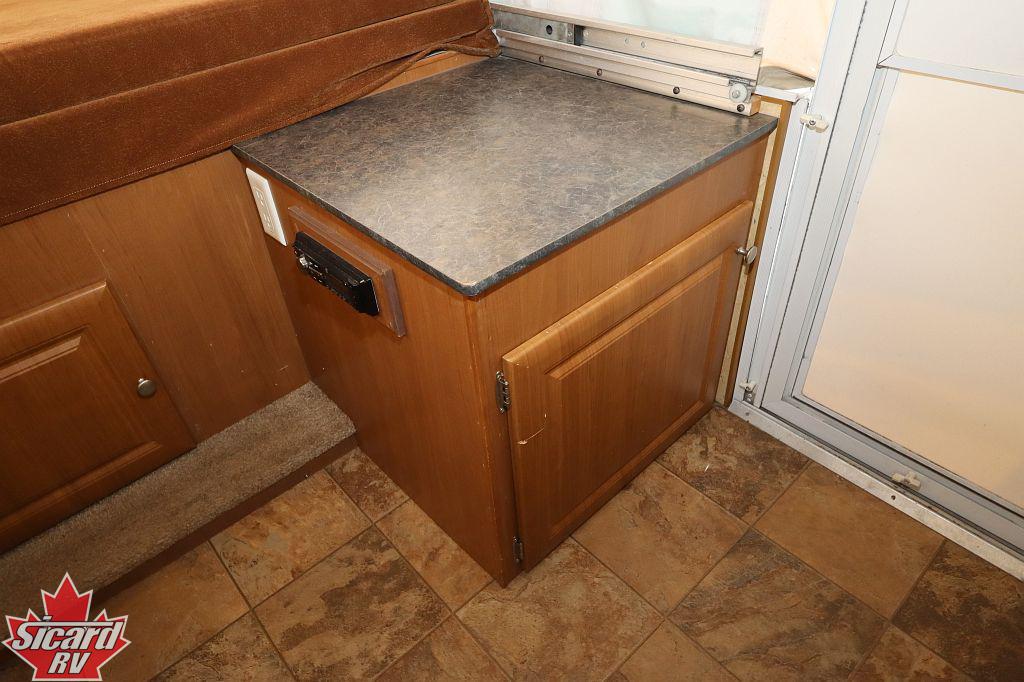 2012 STARCRAFT COMET 1020