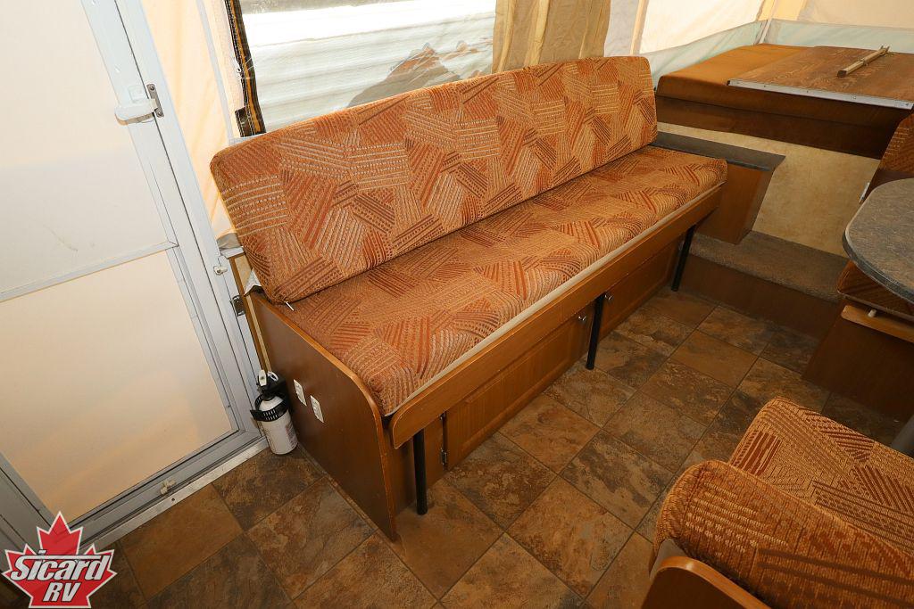 2012 STARCRAFT COMET 1020