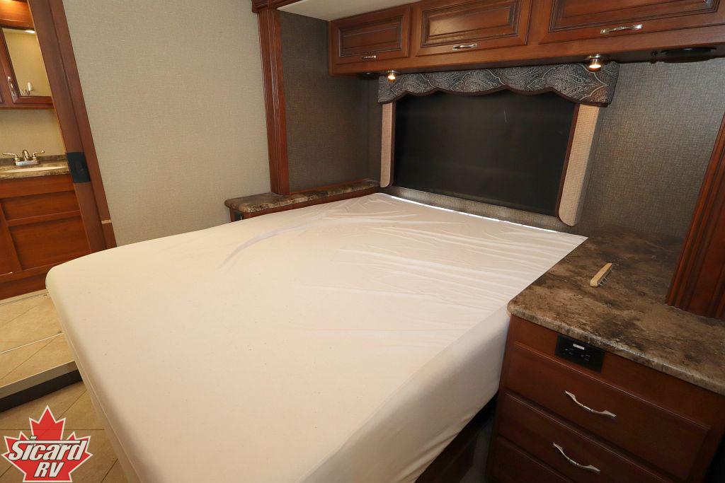 2015 HOLIDAY RAMBLER AMBASSADOR 38DBT