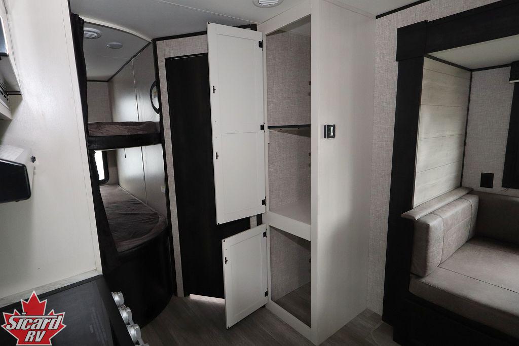 2022 JAYCO JAY FLIGHT SLX 8 242BHS