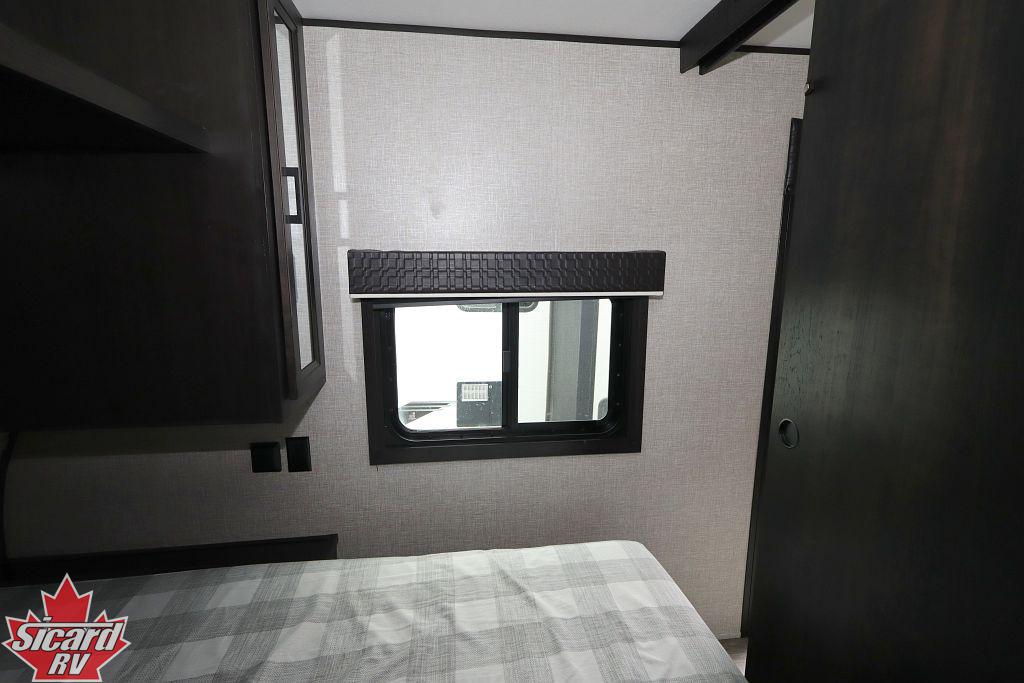 2022 JAYCO JAY FLIGHT SLX 8 242BHS