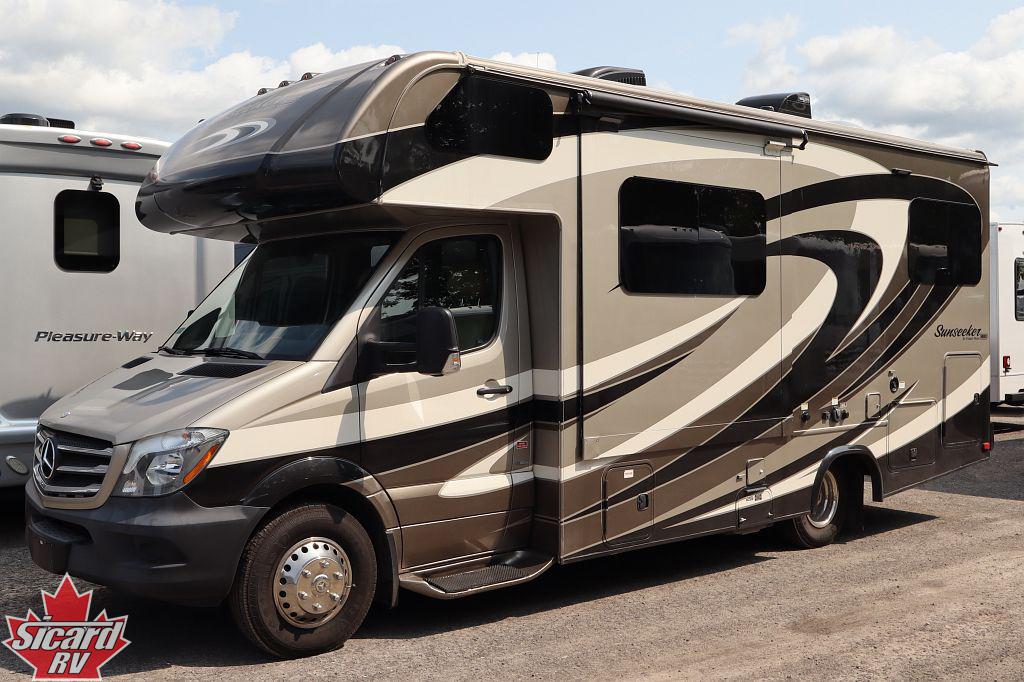 2015 FOREST RIVER SUNSEEKER 2400R