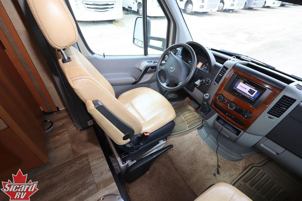 2015 FOREST RIVER SUNSEEKER 2400R