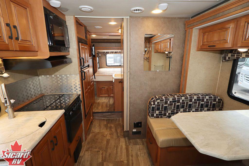 2015 FOREST RIVER SUNSEEKER 2400R