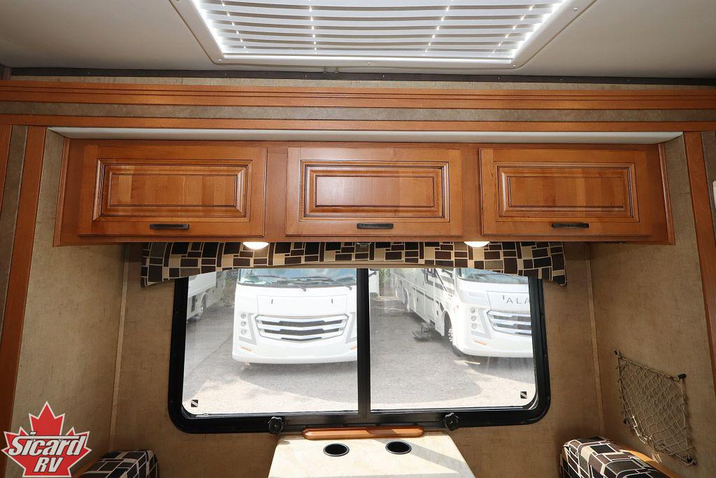 2015 FOREST RIVER SUNSEEKER 2400R