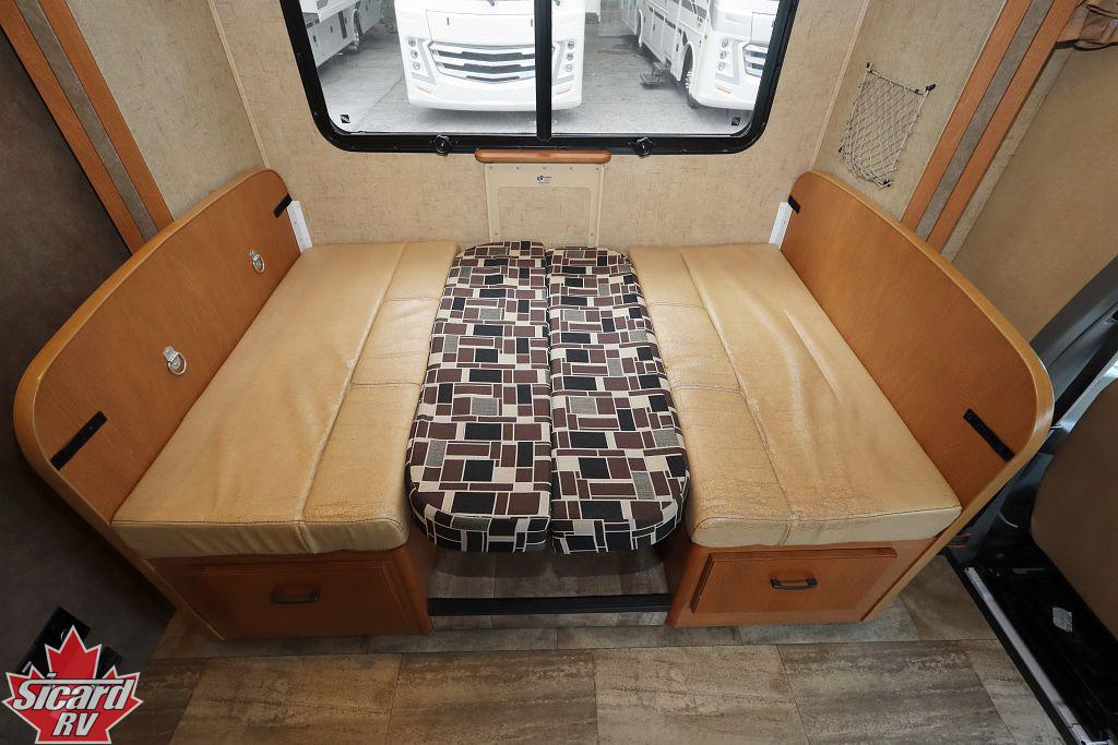 2015 FOREST RIVER SUNSEEKER 2400R