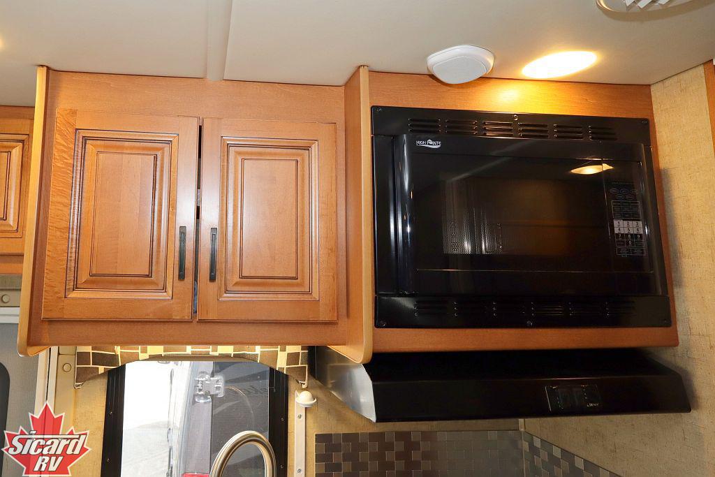 2015 FOREST RIVER SUNSEEKER 2400R