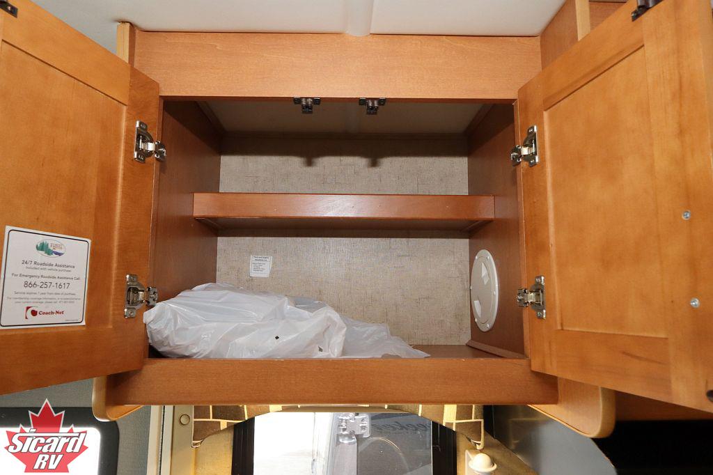 2015 FOREST RIVER SUNSEEKER 2400R