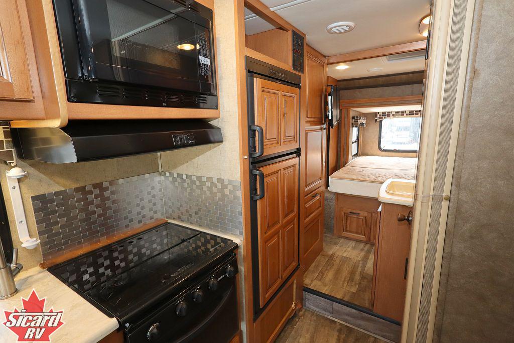 2015 FOREST RIVER SUNSEEKER 2400R