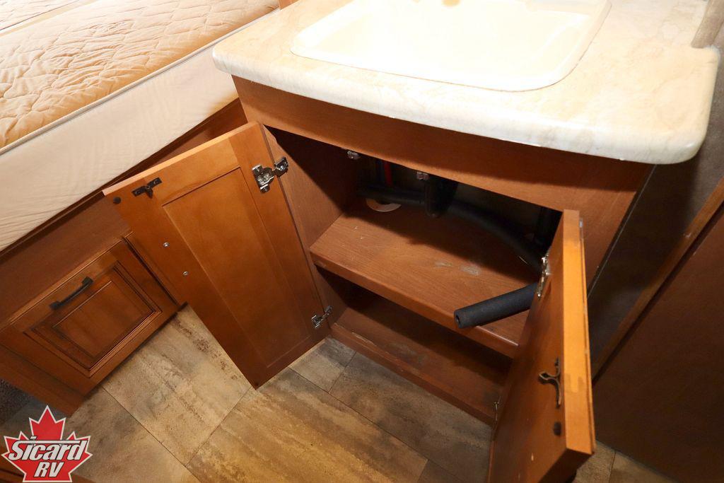 2015 FOREST RIVER SUNSEEKER 2400R