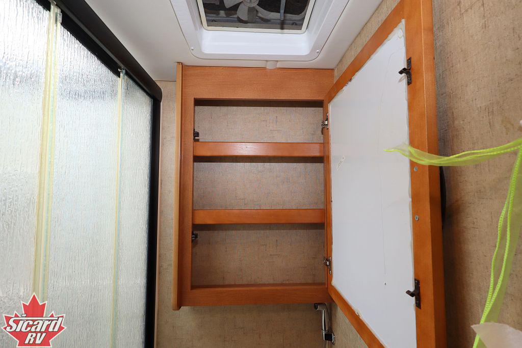 2015 FOREST RIVER SUNSEEKER 2400R