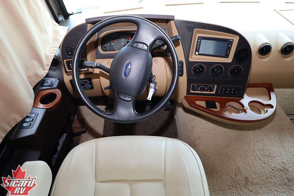2015 ITASCA SUNCRUISER 38Q