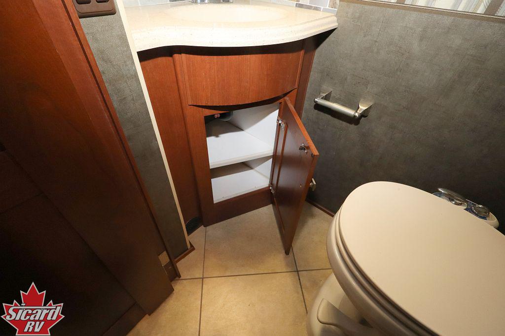2015 ITASCA SUNCRUISER 38Q