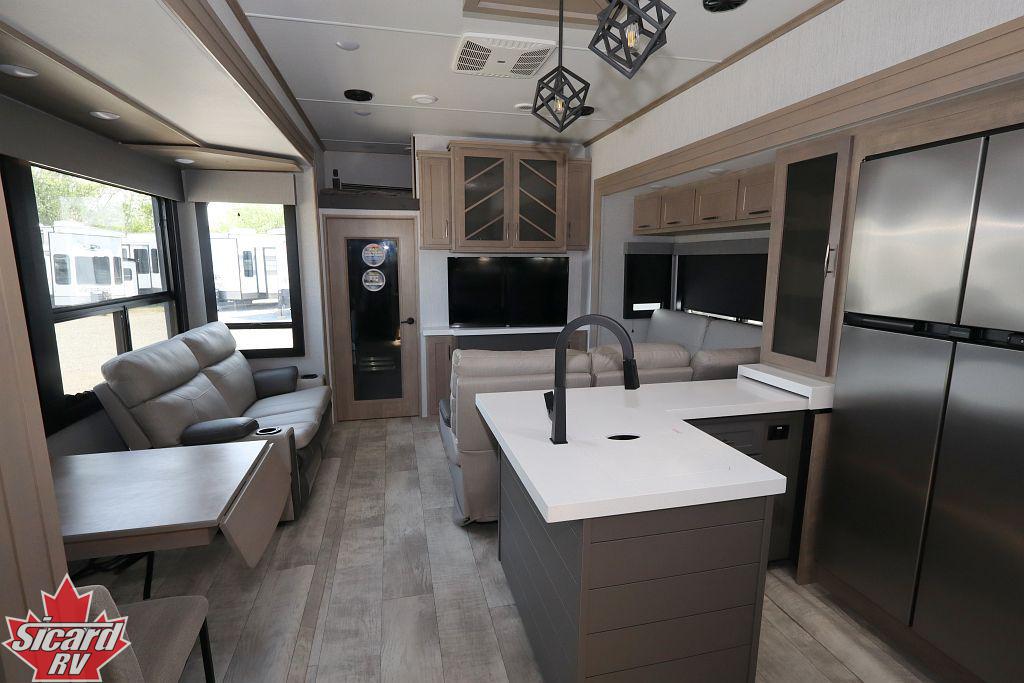 2023 GRAND DESIGN MOMENTUM 395MS