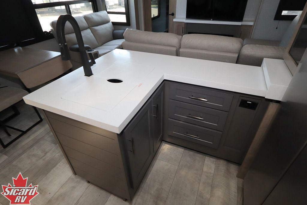 2023 GRAND DESIGN MOMENTUM 395MS