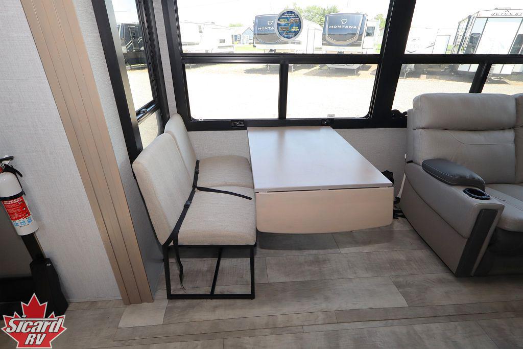 2023 GRAND DESIGN MOMENTUM 395MS