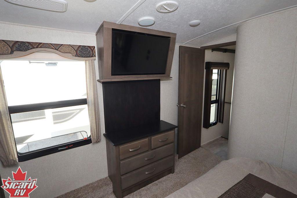 2018 KEYSTONE MONTANA 3790RD