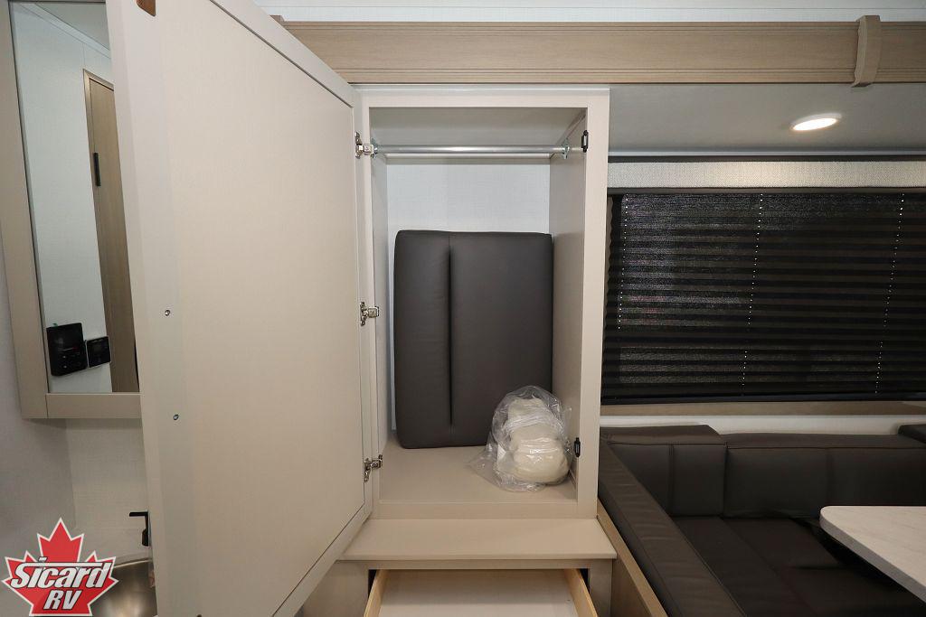 2027 JAYCO REDHAWK SE 22AF