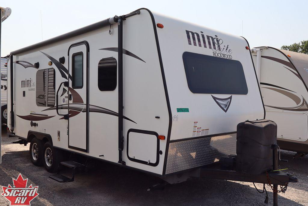 2018 FOREST RIVER ROCKWOOD MINI LITE 2304