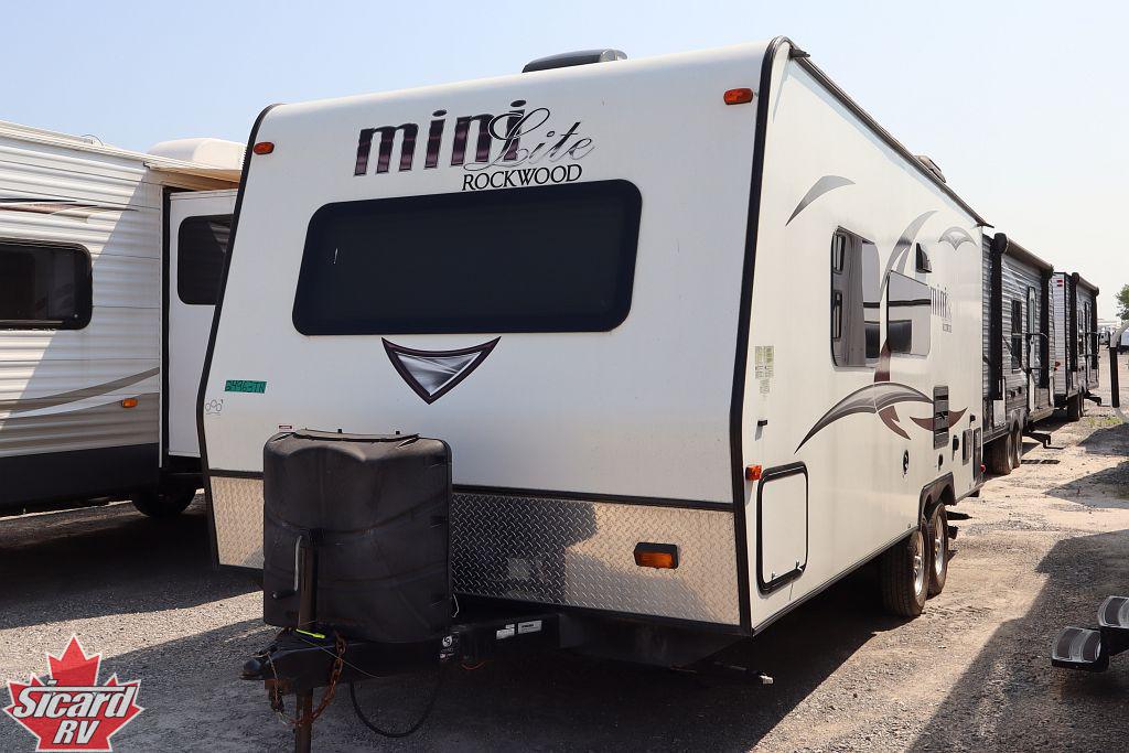 2018 FOREST RIVER ROCKWOOD MINI LITE 2304