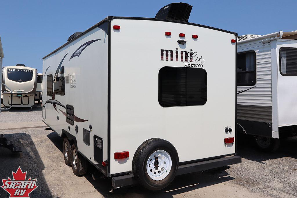 2018 FOREST RIVER ROCKWOOD MINI LITE 2304