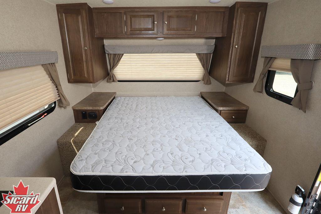 2018 FOREST RIVER ROCKWOOD MINI LITE 2304