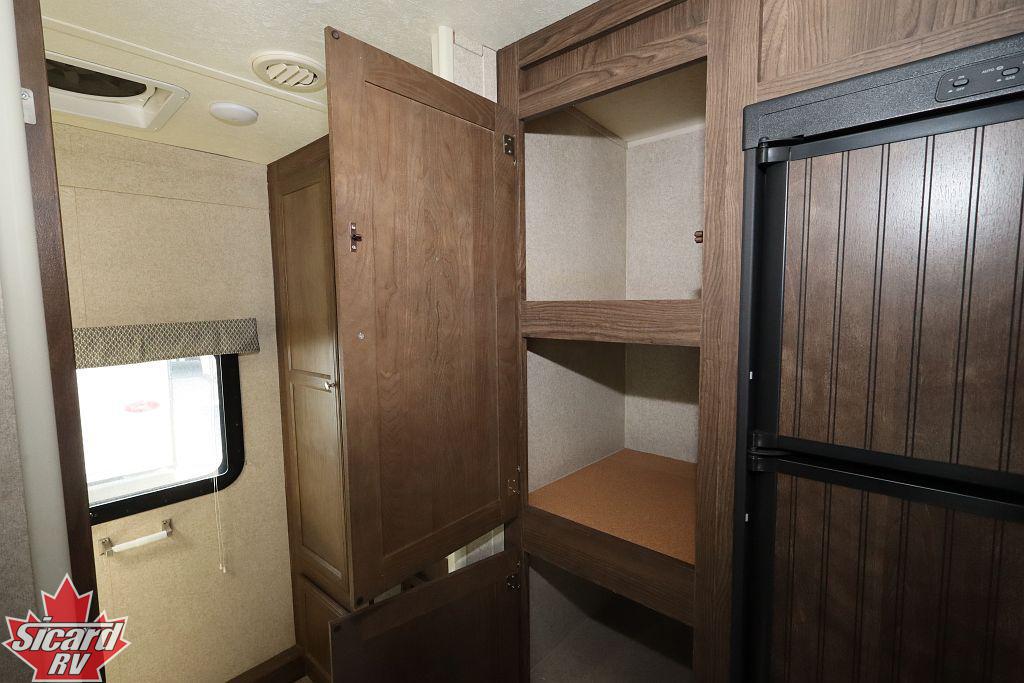 2018 FOREST RIVER ROCKWOOD MINI LITE 2304