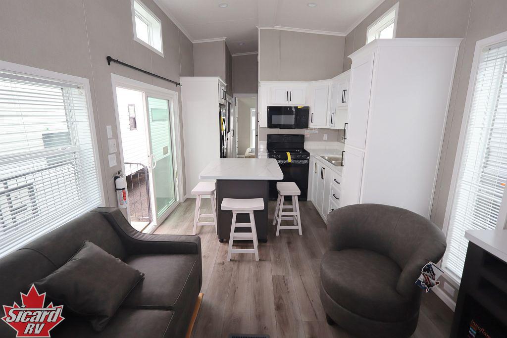 2027 KROPF CANADIAN LAKESIDE 40FBB