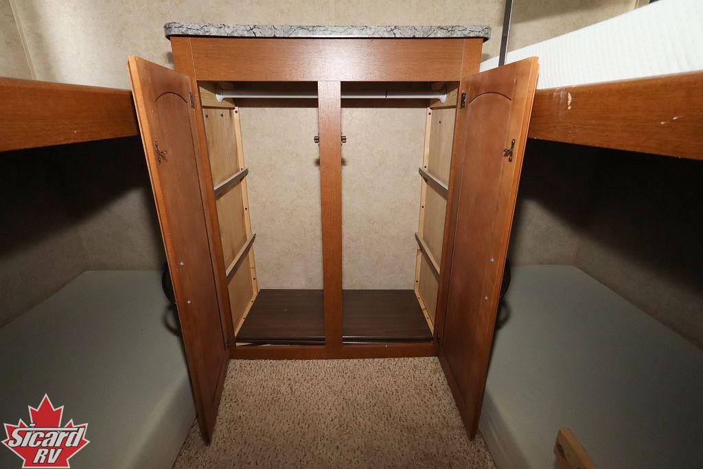 2012 KEYSTONE SUMMERLAND 2980BHGS
