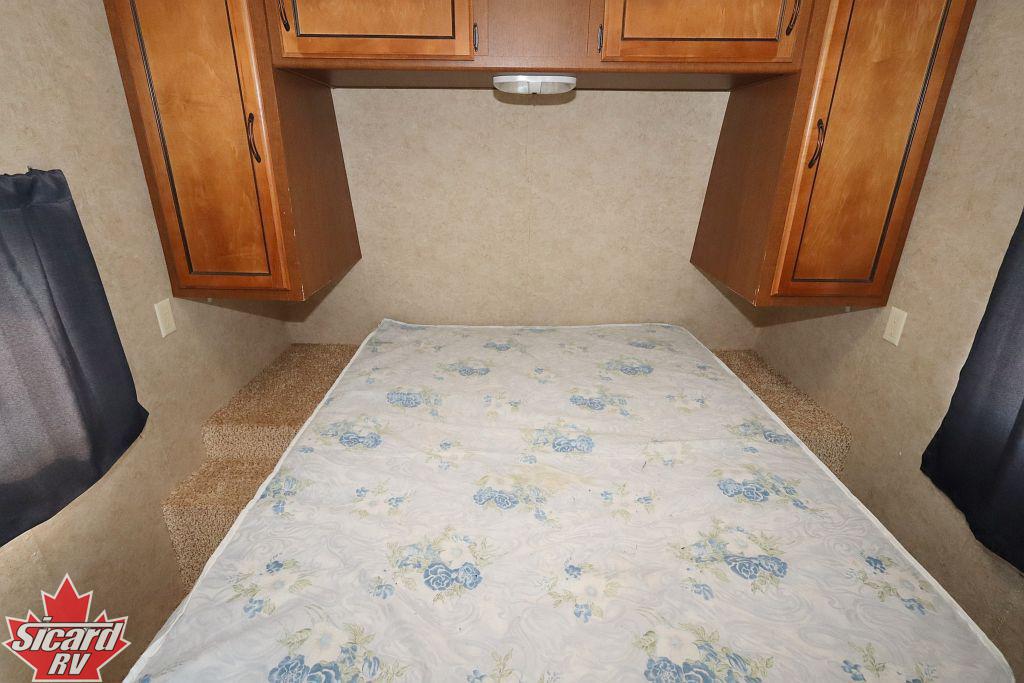 2012 KEYSTONE SUMMERLAND 2980BHGS