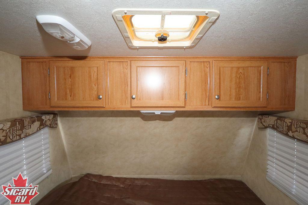 2011 R-VISION CROSSOVER 189QB