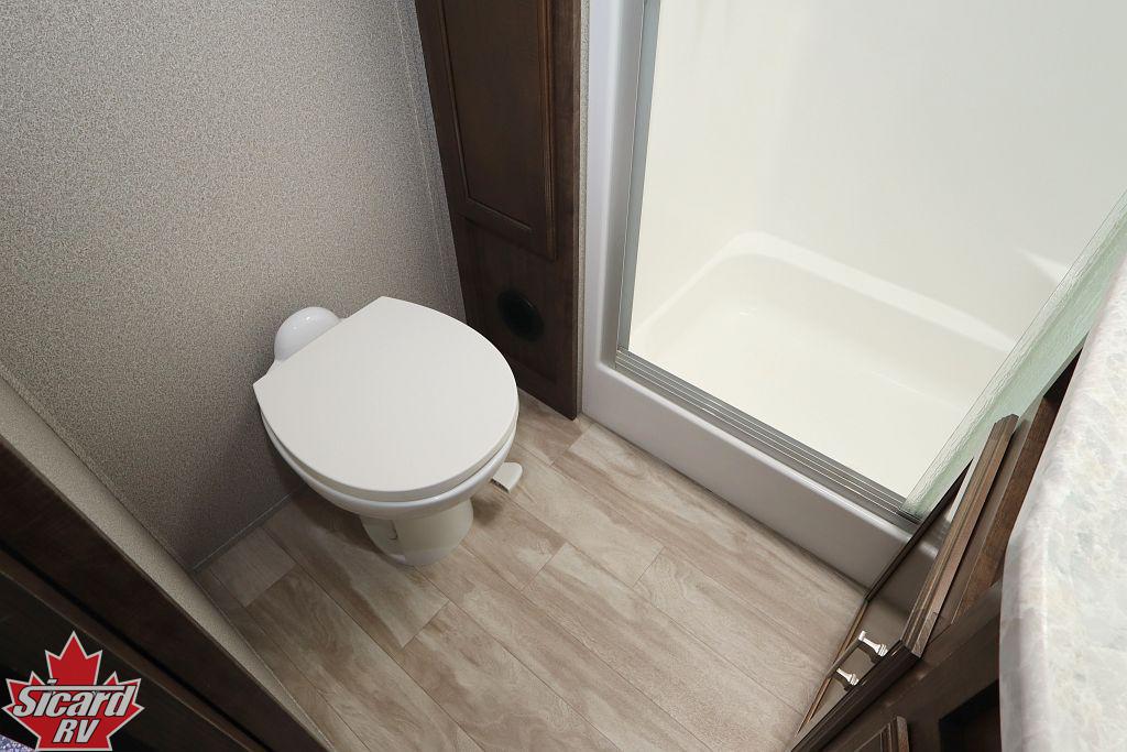 2020 GRAND DESIGN SOLITUDE M-3950BH