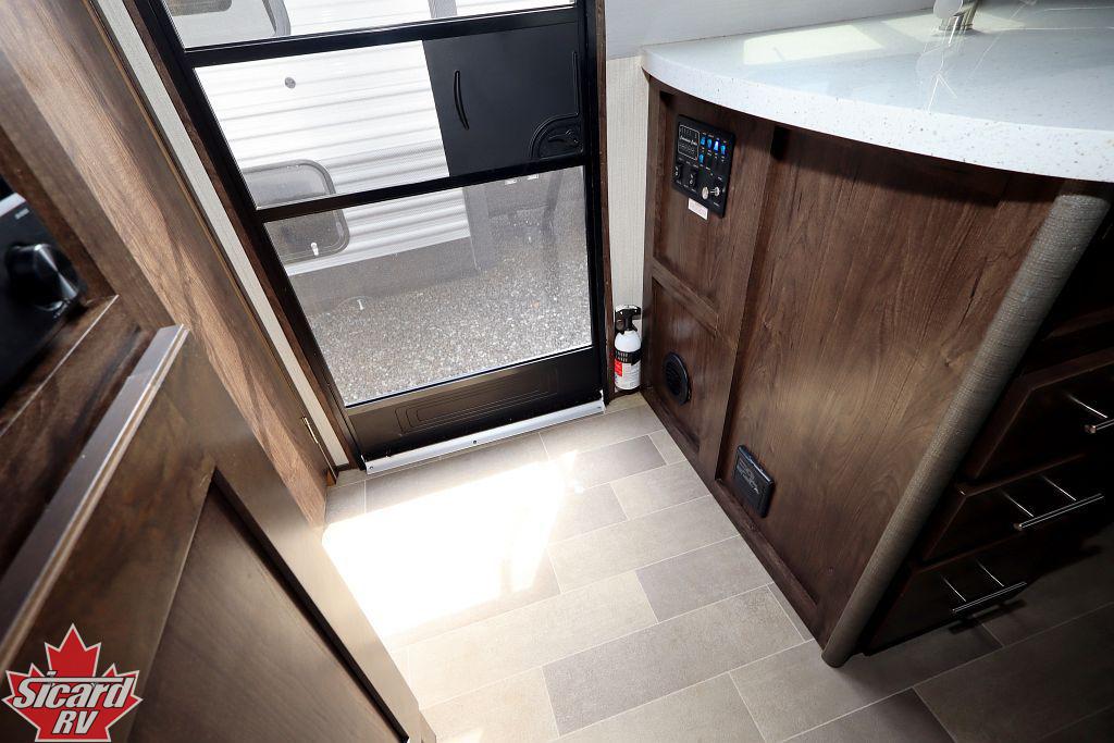 2019 CRUISER RV RADIANCE 28QBH
