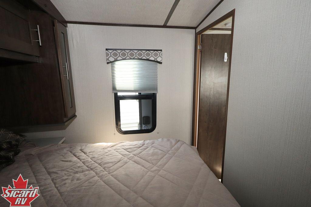 2019 CRUISER RV RADIANCE 28QBH