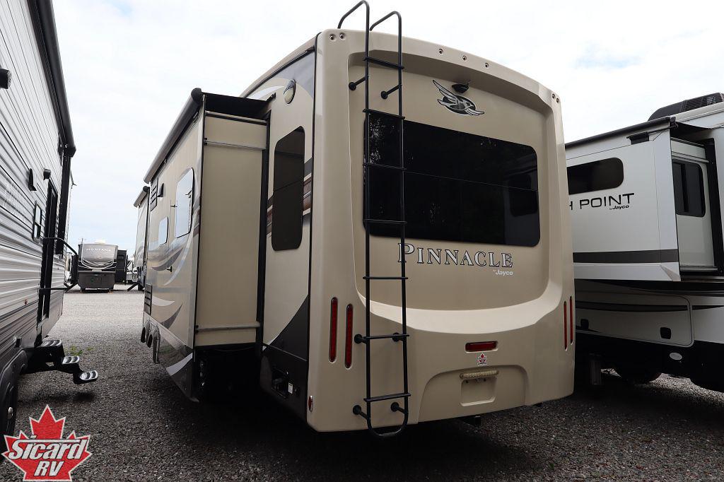 2019 JAYCO PINNACLE 32RLTS