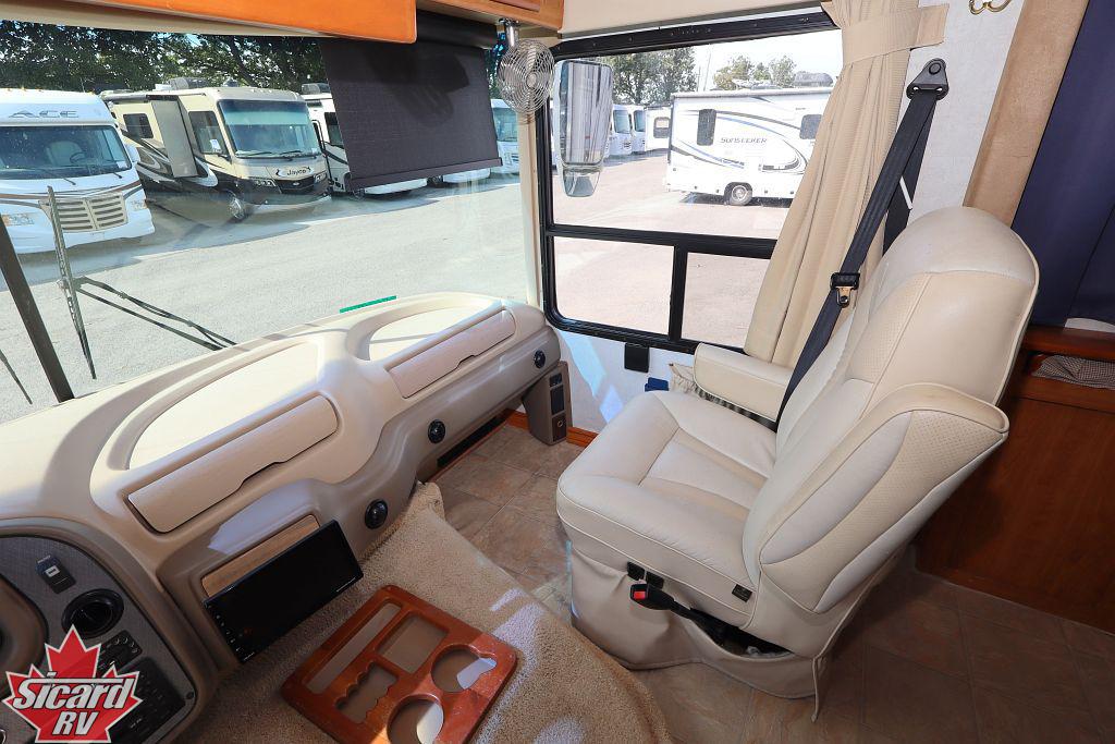 2005 NATIONAL RV DOLPHIN 5320