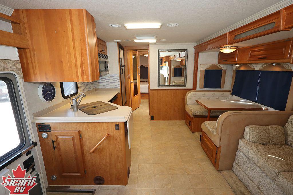 2005 NATIONAL RV DOLPHIN 5320