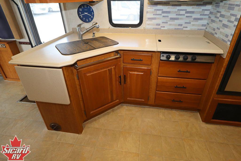 2005 NATIONAL RV DOLPHIN 5320