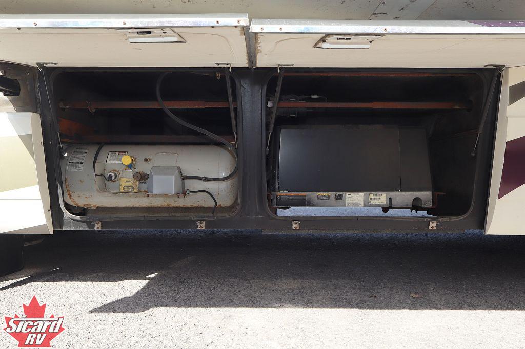 2005 NATIONAL RV DOLPHIN 5320