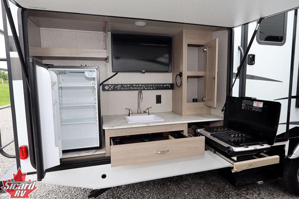 2021 COACHMEN FREEDOM EXPRESS 310BHDS