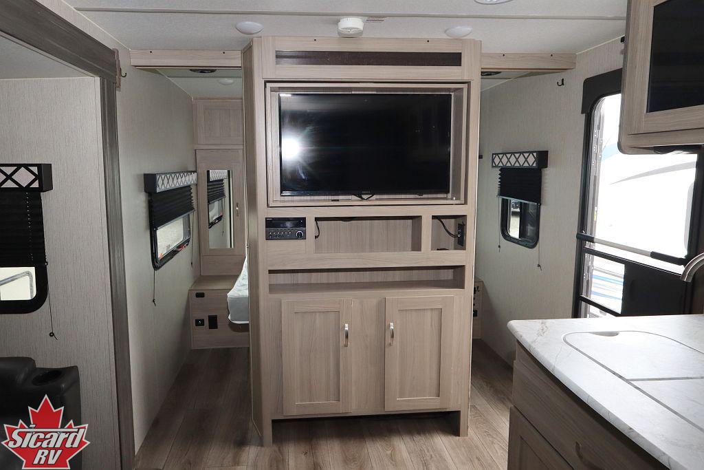 2021 COACHMEN FREEDOM EXPRESS 310BHDS