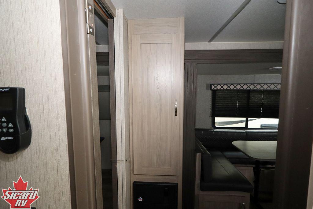 2021 COACHMEN FREEDOM EXPRESS 310BHDS