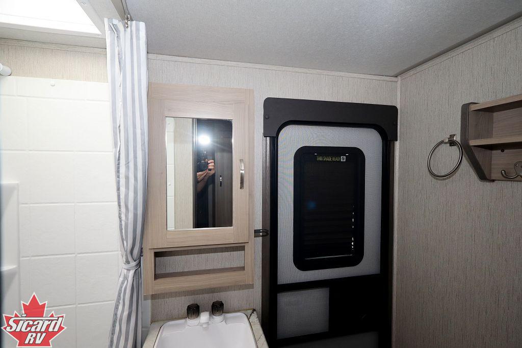 2021 COACHMEN FREEDOM EXPRESS 310BHDS