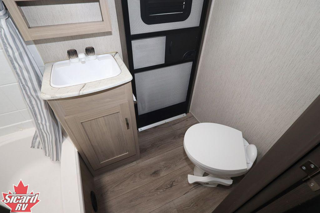 2021 COACHMEN FREEDOM EXPRESS 310BHDS