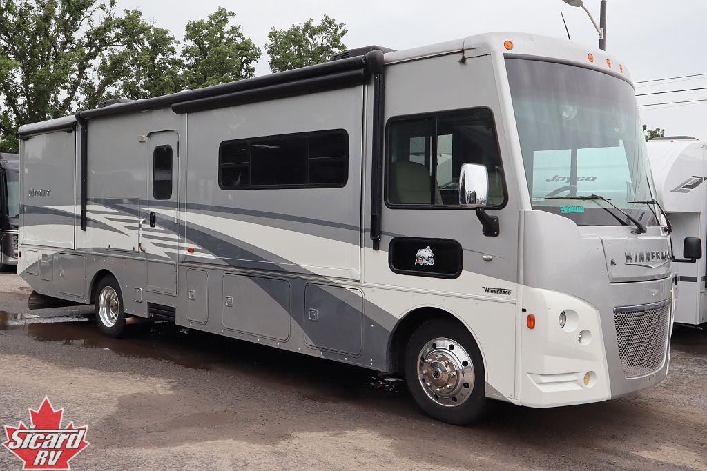 2019 WINNEBAGO ADVENTURER 33C