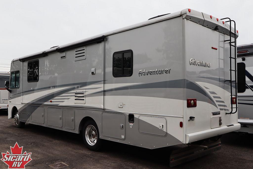2019 WINNEBAGO ADVENTURER 33C