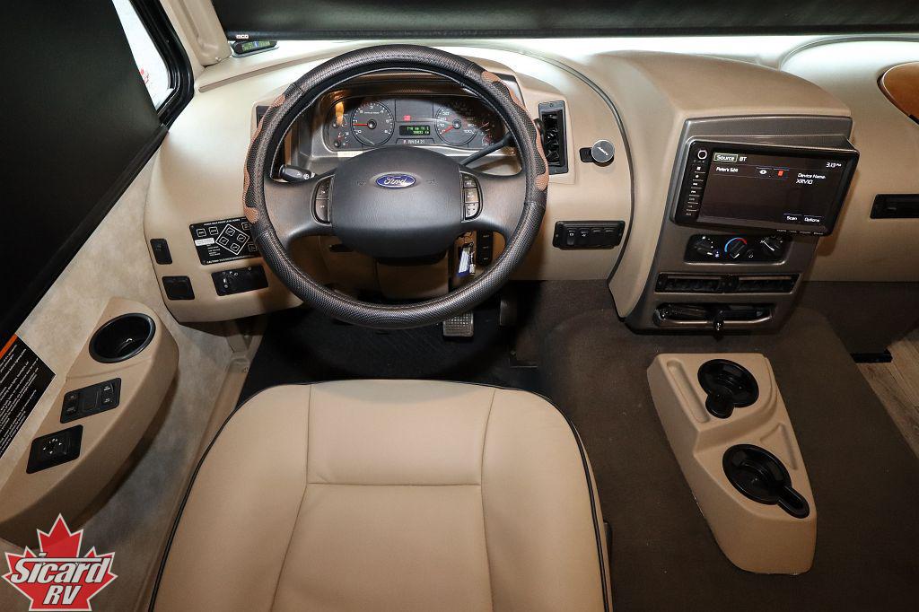 2019 WINNEBAGO ADVENTURER 33C